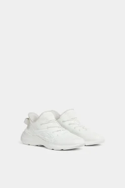 Fly Sneakers